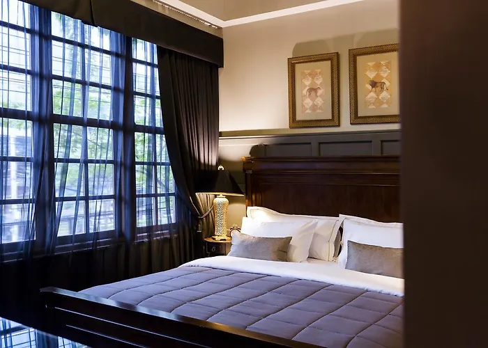 Publishing (adults Only) Hotel
